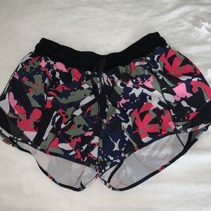 Lululemon Hotty Hot Short